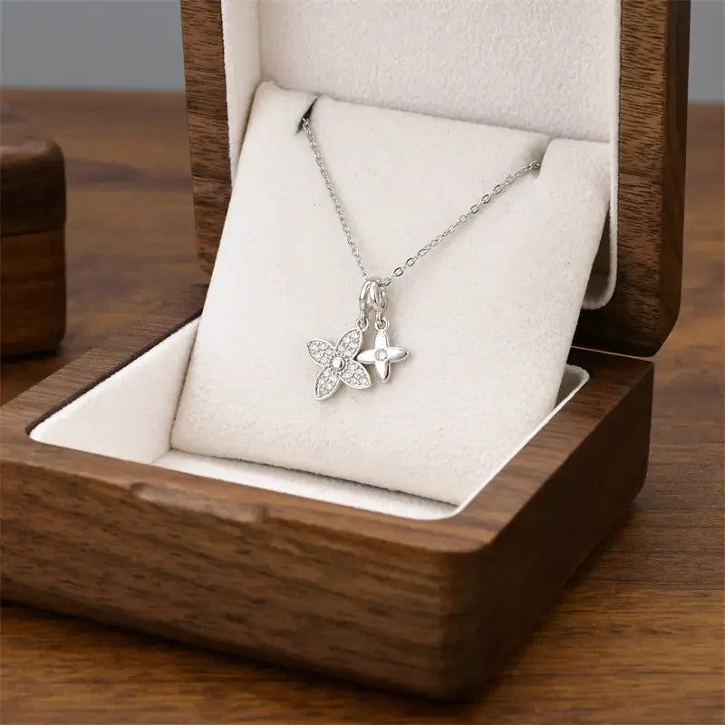 Fashion Micro-Set Four-Leaf Clover Double Pendant Titanium Steel Necklace for Women Gold Plated Non-Fading Ladies Clavicle Chain